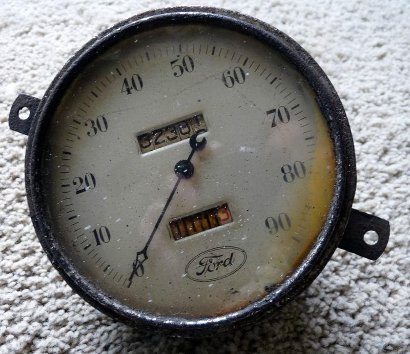 Vintage 1940s ford speedometer