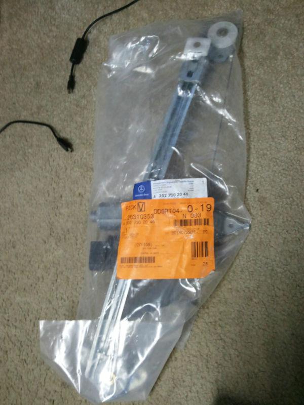 1998 mercedes-benz  c280 passenger rear window regulator and motor (oem)