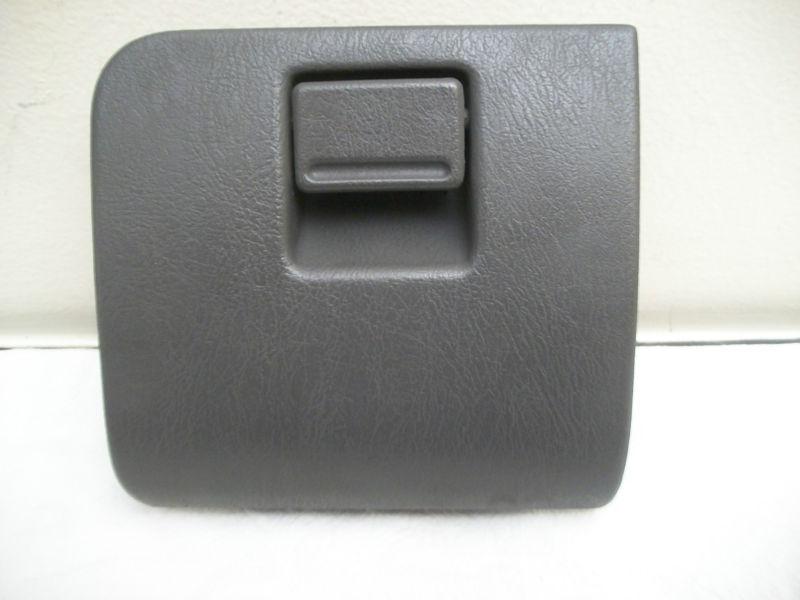 92 93 94 95 96 toyota camry coin tray fuse panel cover grey cointray