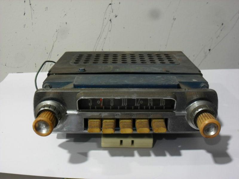 Late 1950's early 1960's ford am car radio f-150 , fairlane , falcon .