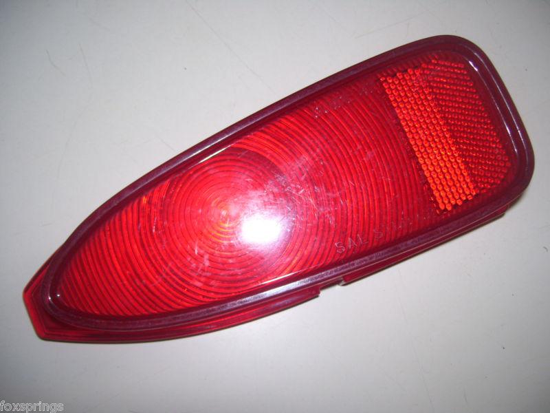 Nos 1962 buick special left tail light lens - guide 4z - 5952983 lh   -   b89