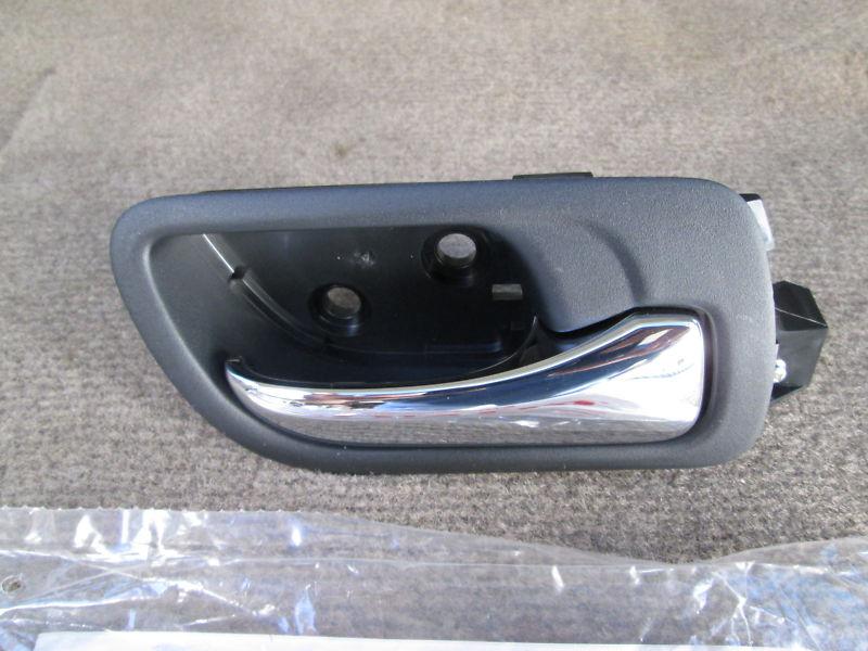 06 honda accord door handle inside right front nib