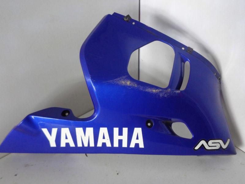 1999 2000 2001 2002 yamaha r6 lower right side fairing (blue)