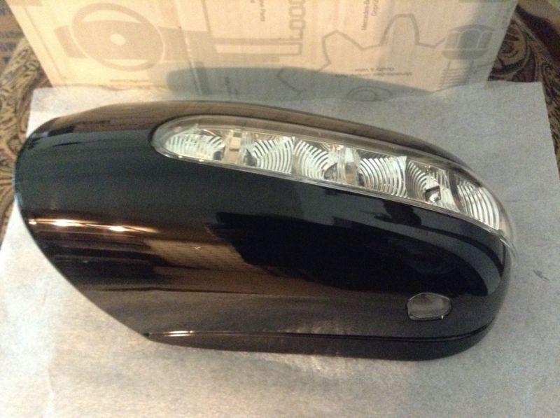 Mercedes benz door mirror housing w/turn signal lgt - left - 220 810 09 64 9040