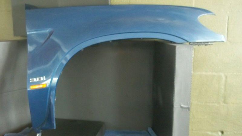 Right fender bmw x5 2002