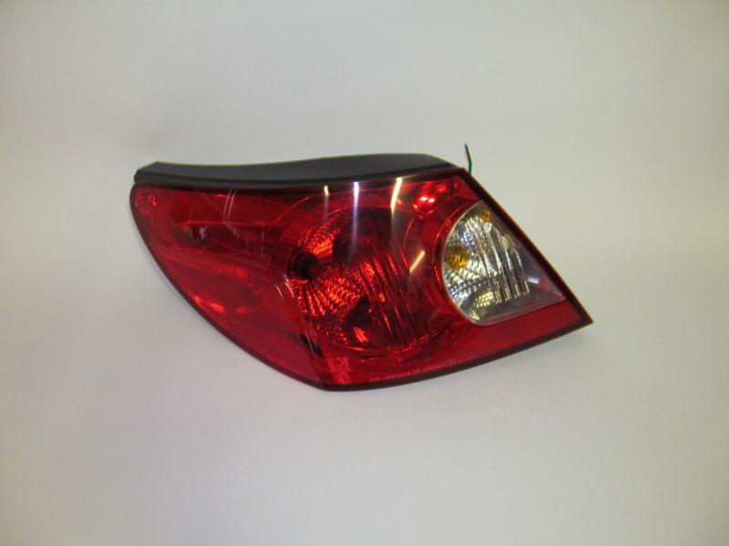 07 08 chrysler sebring sedan oem left tail light nice!