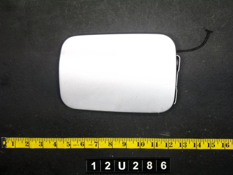 01 mercedes s500 fuel filler door lid gas tank cover cap oem white 12u286