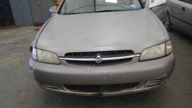 98 99 nissan altima r. headlight 1454203