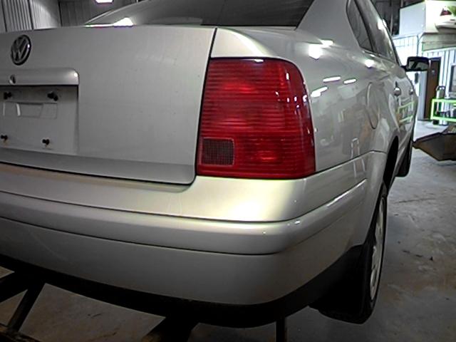 2000 volkswagen passat tail lamp light right