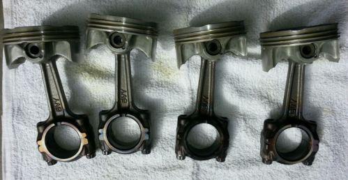 Yamaha r1 04-06 pistons & rods, used, nice!