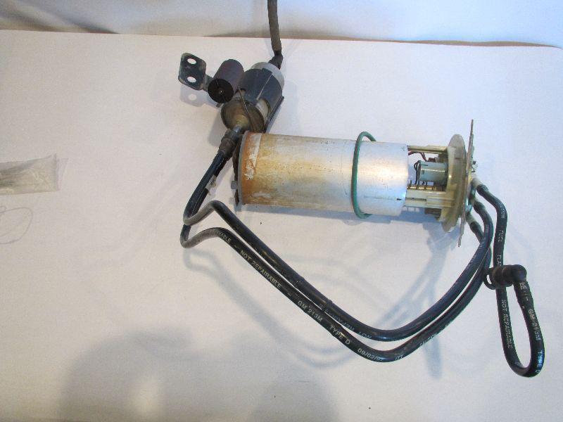 98 99 00 01 02 saturn s series sedan fuel pump assembly 193559