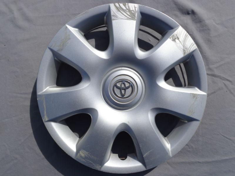 02-04 toyota camry hubcap wheel cover 15" oem 42621-aa080 h# 61115 #h13-a940