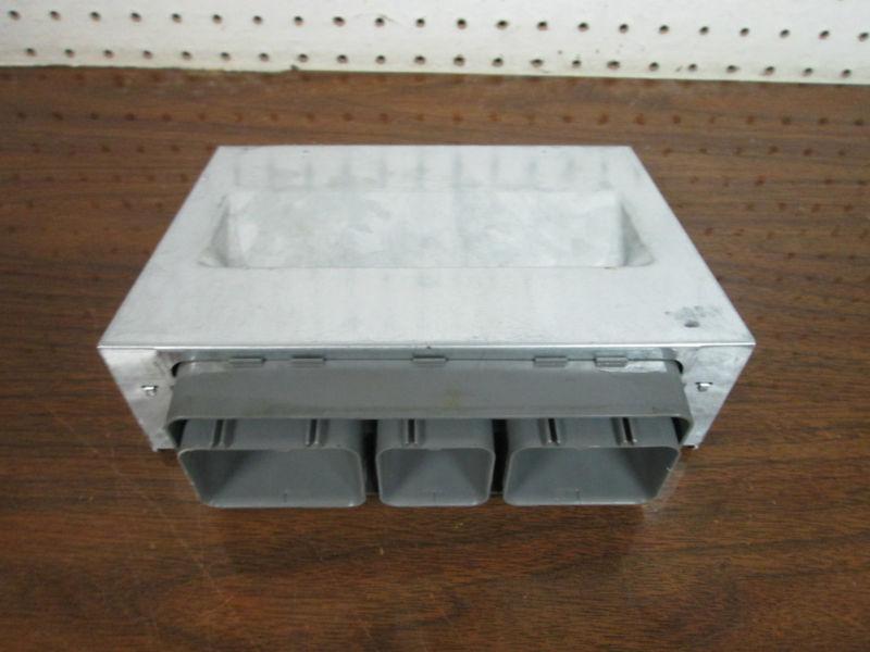 (bb2052)  04 lincoln ls  engine control module   4w4a-12a650-bub