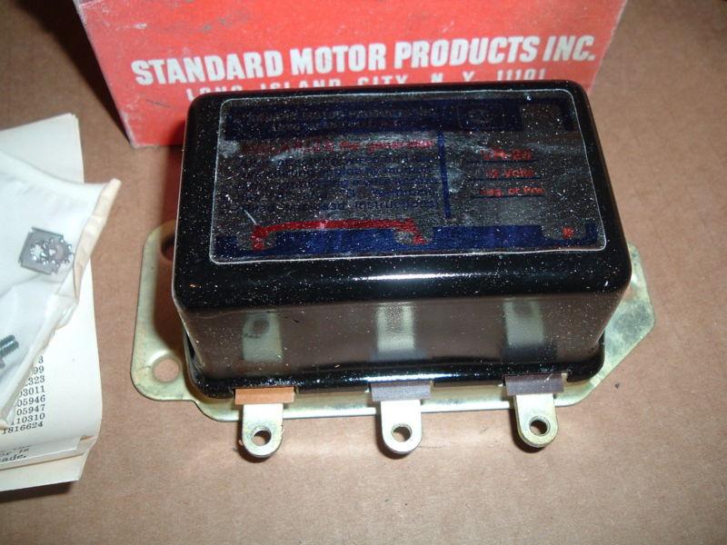 Standard motor products vr 20 voltage regulator unused  nos