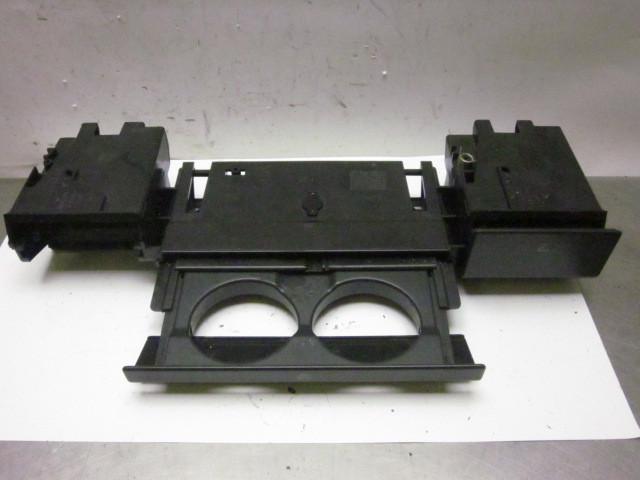 Land rover discovery 2 dash cup holder ash tray coin 99 00 01 02 03 04 pop out