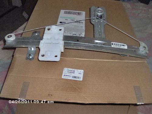 New gm oem cobalt window regulator right / pass side