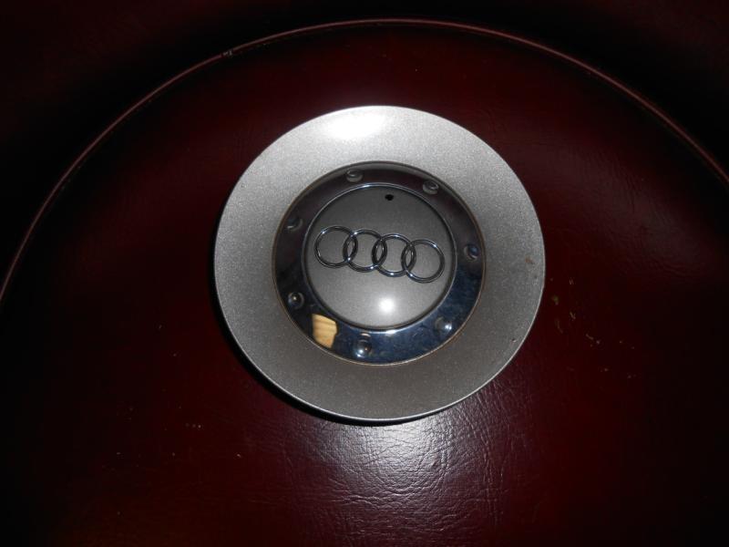 06 audi a4 center cap