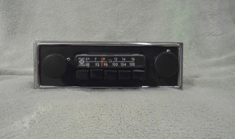 1971,1972, 1973 british leyland am/fm radio  triumph tr-6, triumph spitfire