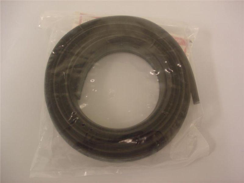 Ford pickup truck front windshield rubber kit