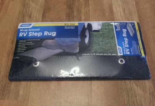 Camco wraparound rv step rug. 18" new
