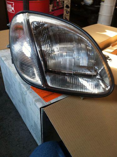 Mercedes benz slk headlight