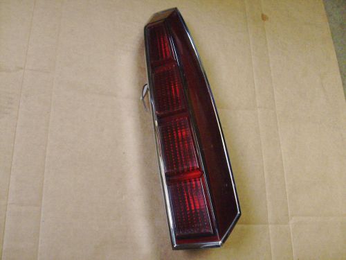 1984 1985 1986 1987 lincoln continental tail light taillight right no cracks