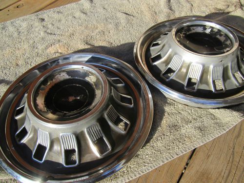 1967 chevrolet impala hubcap pair (2) 14&#034; used garage mancave ss or coupe