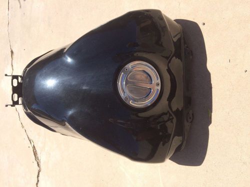 Gas, fuel tank - black - 2005 yamaha yzf-r1 with gas, fuel cap