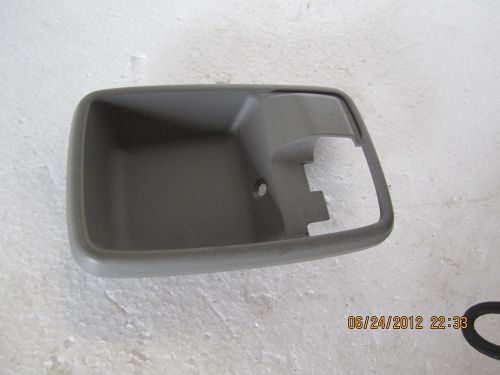 Isuzu rodeo 96 1996 handle bezel passenger front or rear rh right gray