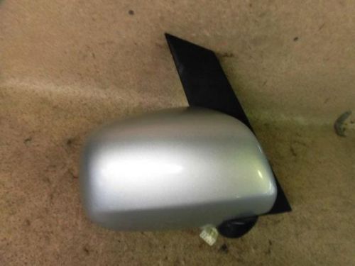 Toyota voxy 2005 right side mirror assembly [0713500]