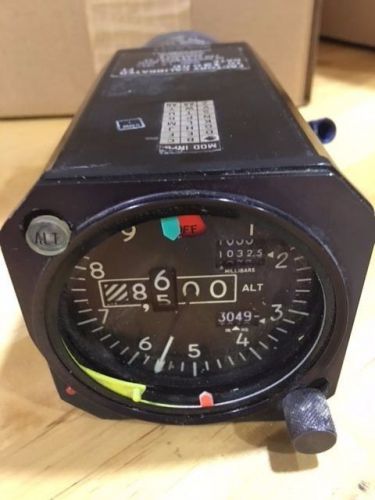 Kollsman encoding altimeter  p/n 28704-d4001