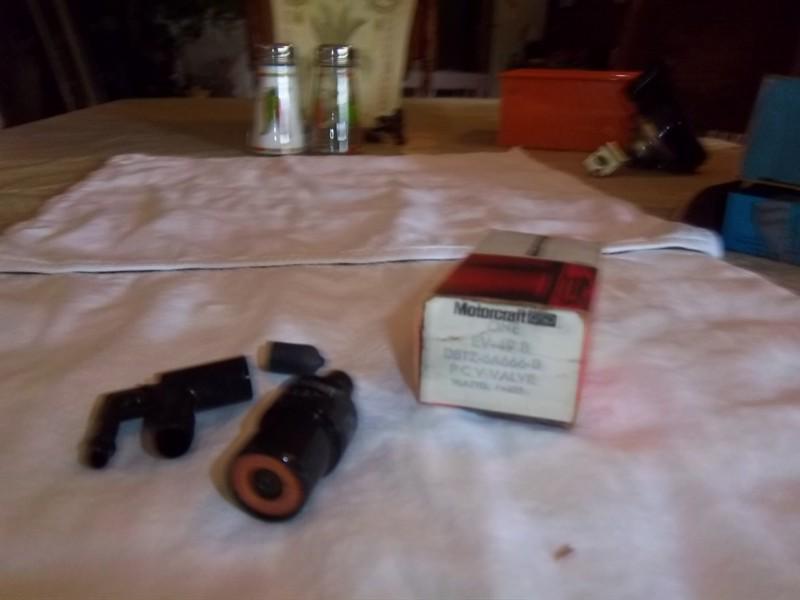 Ford  nos f series truck 1975-1991 pvc valve 6 cylinder