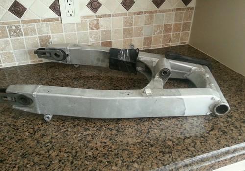 89-92 suzuki gsxr 750 swing arm