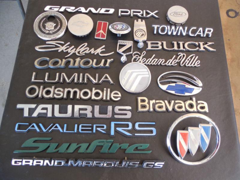 Mixed lot emblems & hood ornaments -  american 23 pieces