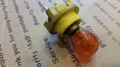 94-00 mercedes c230 front side marker socket and bulb off 1995 c220 (rare)