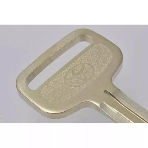 Toyota genuine 90999-00186 uncut blank spare non-transponder master key oem