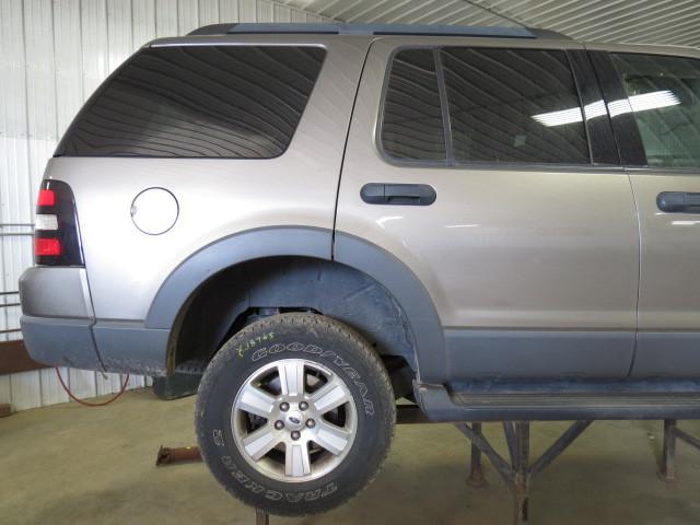 2006 ford explorer 95999 miles rear or back door right