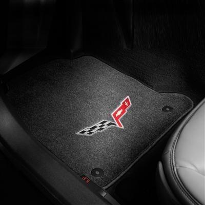 19172504 chevrolet corvette 2005-2013 premium carpet- crossed flags logo, ebony 