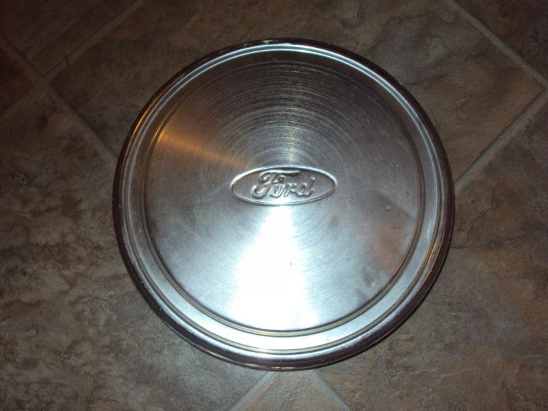 Ford truck/van 16" hubcap 