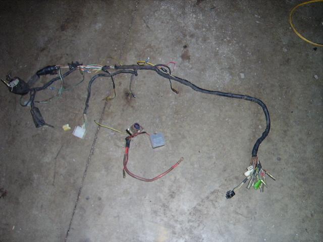 Vintage 1979 suzuki gs 550 oem complete main wire harness, fuse box & more!