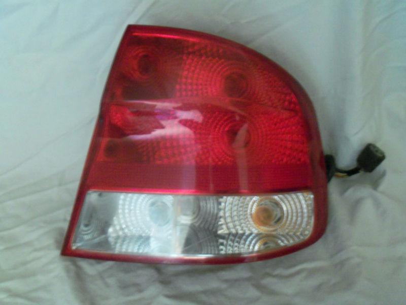 2004 chevy aveo rear tail light passenger side oem used