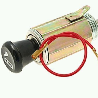 Cigarette lighter jack assembly