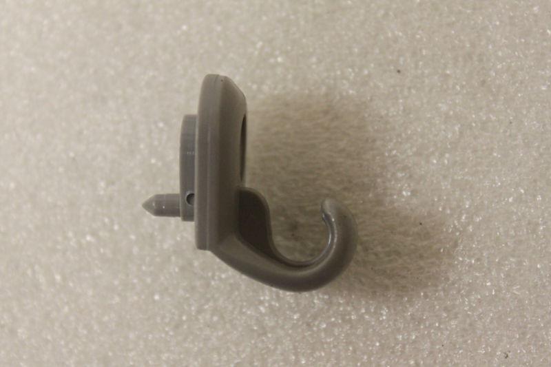 00 - 04 mitsubishi montero sport sun visor clip