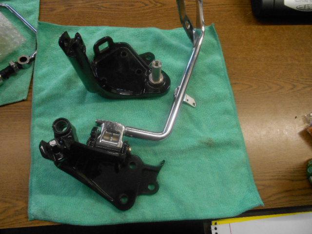 Oem twin-cam softail forward control mounts '07 & later