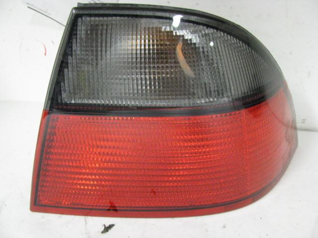 Tail light saab 9-5 1999 99 2000 00 2001 01 right 395716