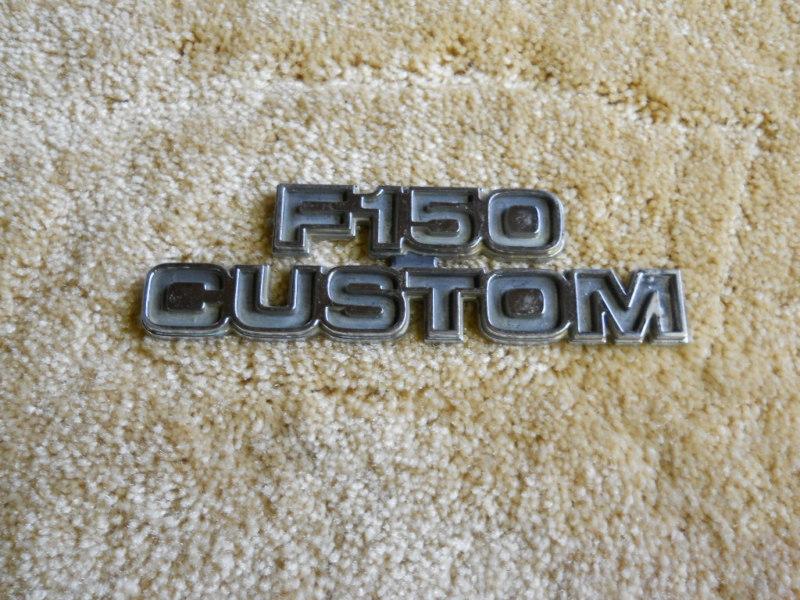 Orig. ford pick up f150 custom fender  emblem 1978-79