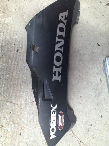 Right side lower fairing cowl honda cbr 1000 2004-05 