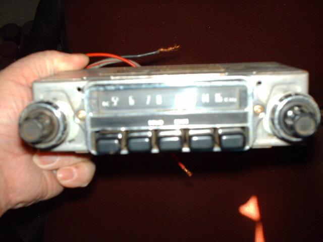 1~oem, mazda, solid state am radio, part no. blm 81 2425