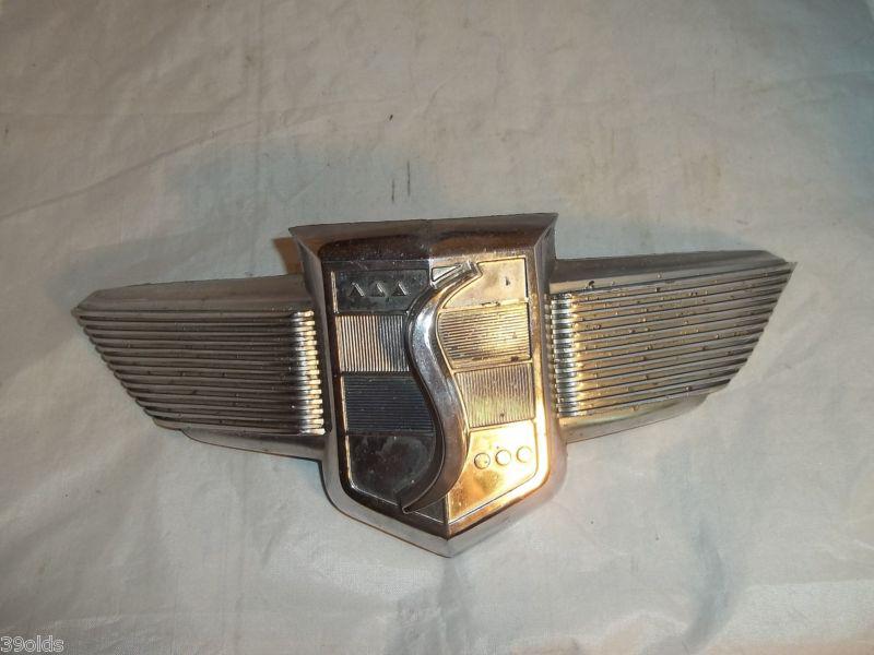 1948 studebaker  hood ornament emblem rare  1949 vintage rare part# xo 519