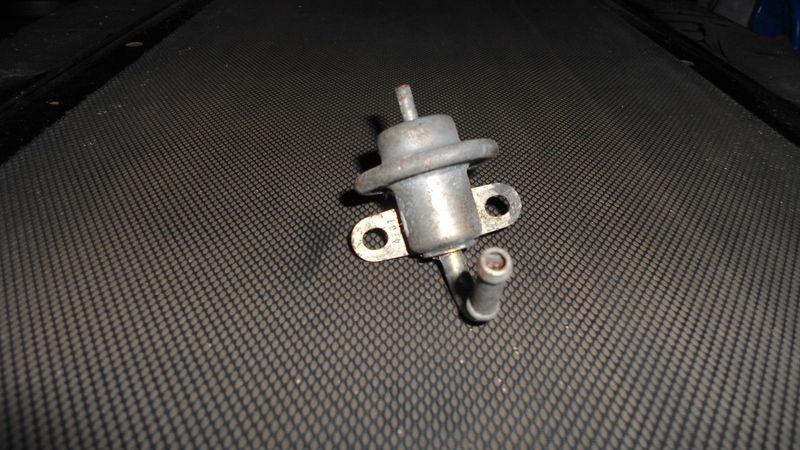 1994-1997 toyota corolla fuel pressure regulator